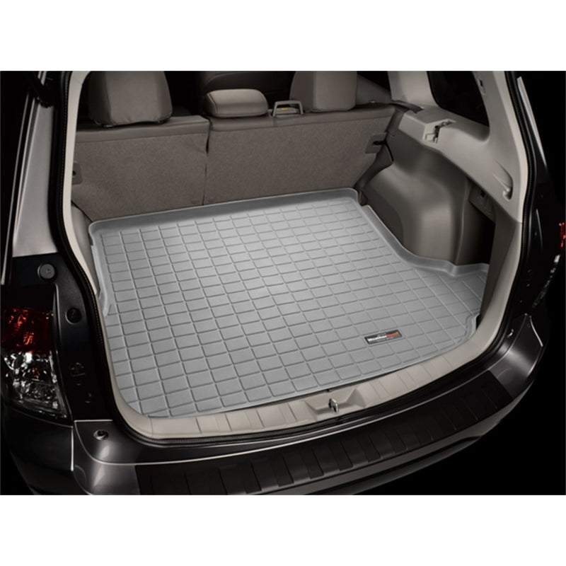 11-Volkswagen-Touareg-Cargo-Liners---Grey