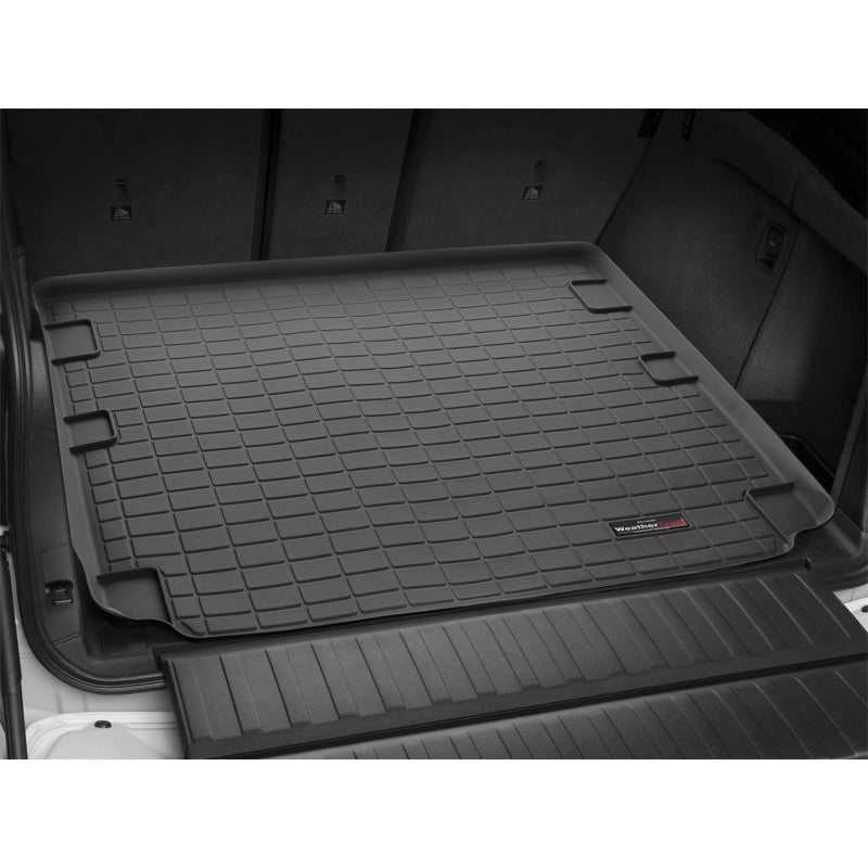 14-Bmw-X5-Cargo-Liners---Black