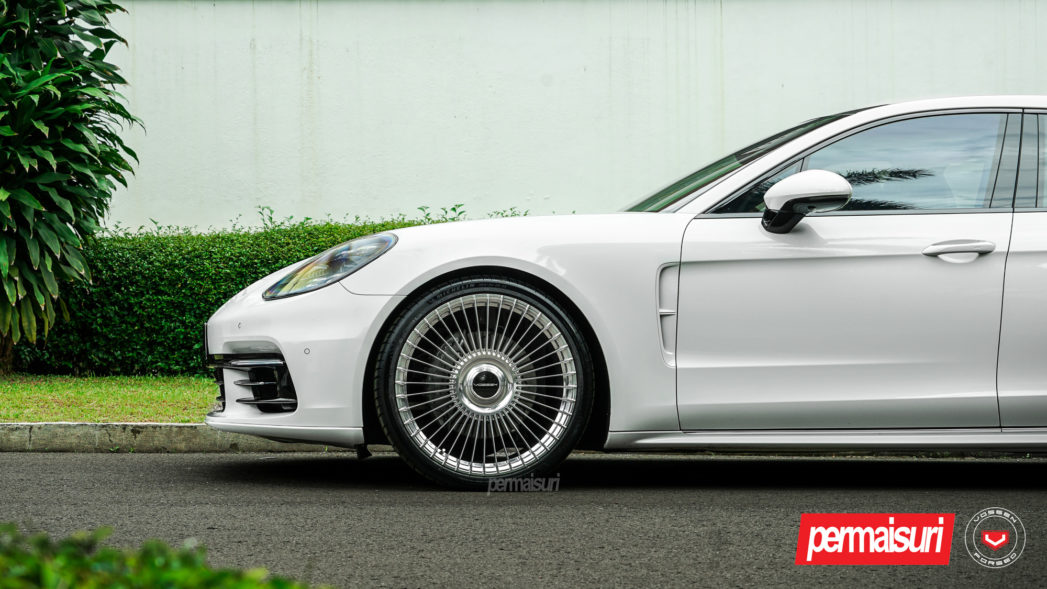 Vossen Custom Built Series 17 Forged S17-16 Wheel