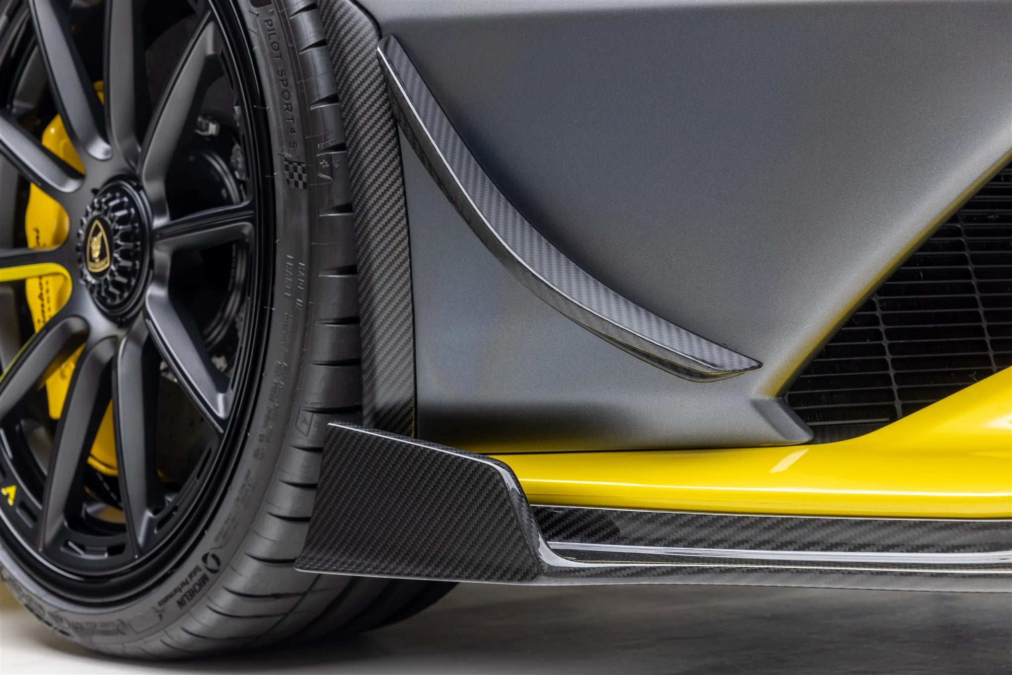 Vorsteiner - Lamborghini Huracan STO Aero Front Spoiler