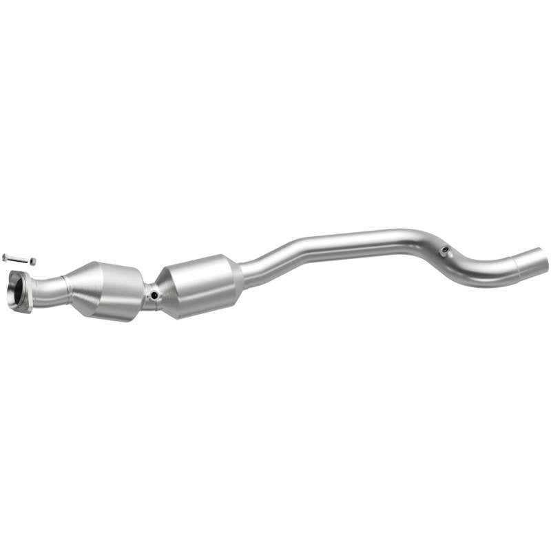 Magnaflow MagnaFlow 13-17 Range Rover V8 5 OEM Underbody Direct Fit EPA Compliant Catalytic Converter